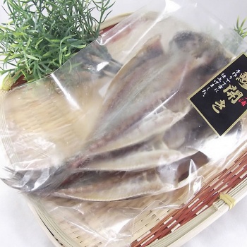 壱岐産　アジの開き（3枚）